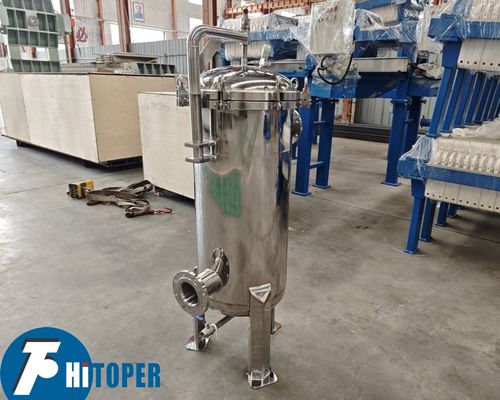Bag Filter Housing Designed for High Flow Rate and Large Filter Area with Minimal Side Leakage and Low Operation Cost