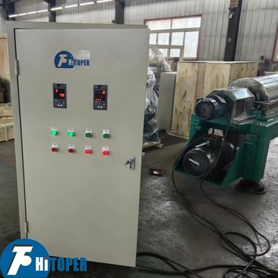 Centrifughe industriali decanter con alimentatore a spirale e tamburo rotante a diverse velocità per il processo di sedimentazione centrifughe